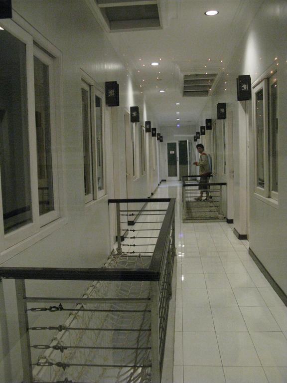 Onyx Residence Jakarta Buitenkant foto