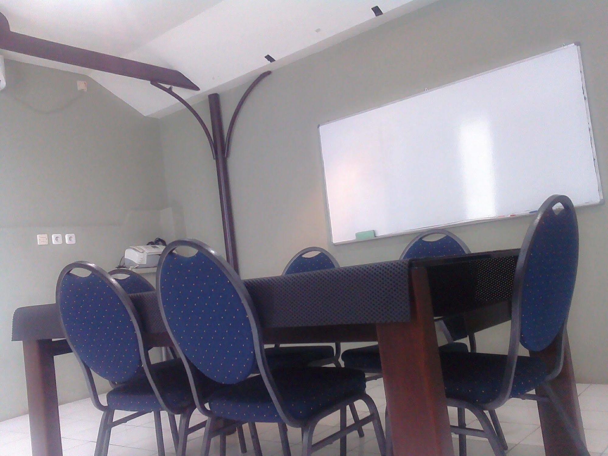 Onyx Residence Jakarta Buitenkant foto